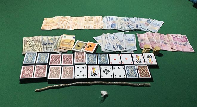 Lüks villaya kumar baskını: 23 kişiye para cezası
