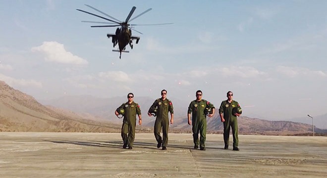 MSB Taarruz Helikopter Filosu pilotlarını paylaştı