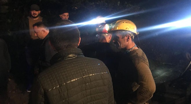 Maden ocağında patlama; 3 işçi mahsur