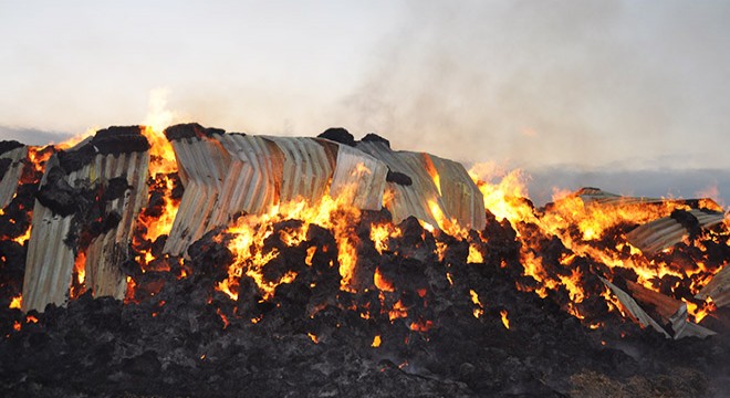 Malkara’da 7 bin saman balyası yandı