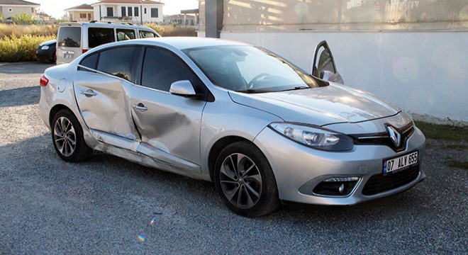 Manavgat ta kaza: 2 yaralı