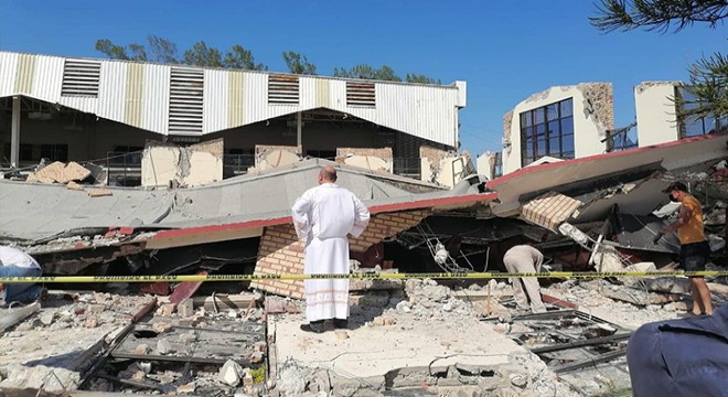 Meksika’da kilise çatısı çöktü: 10 ölü, 60 yaralı
