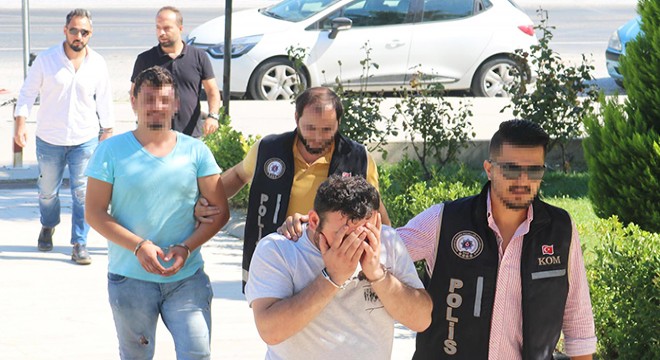 Milas ta 25 kaçak göçmen ile 2 organizatör yakalandı