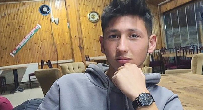 Motosiklet devrildi; 17 yaşındaki Ahmet öldü