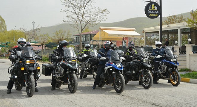 Motosiklet tutkunları Bitlis'te