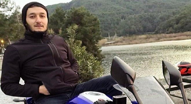 Motosikletli Alican ın öldüğü kaza kamerada