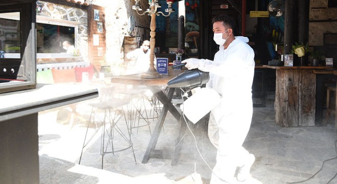 Muratpaşa, kafe ve restoranları dezenfekte etti