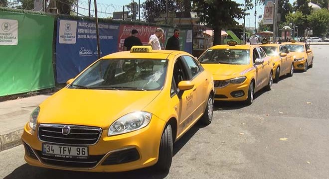 Müşteriler taksi şoförlerine puan verecek