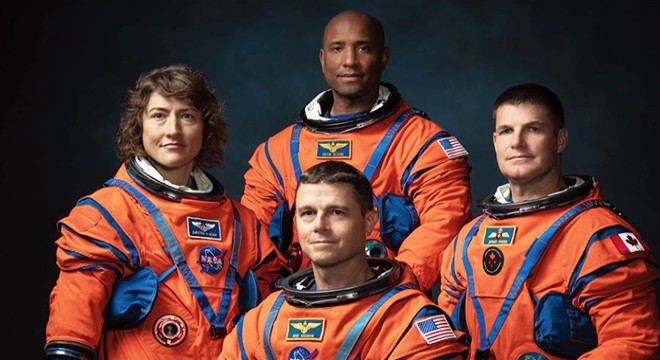 NASA, Ay görevinde yer alacak 4 astronotu tanıttı