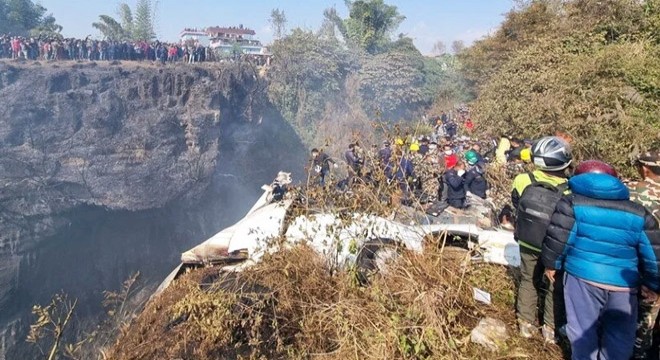 Nepal’deki uçak kazasında 70 kişinin cesedine ulaşıldı