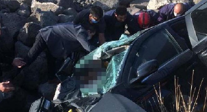 Nevşehir de otomobil şarampole devrildi: 1 ölü, 2 yaralı
