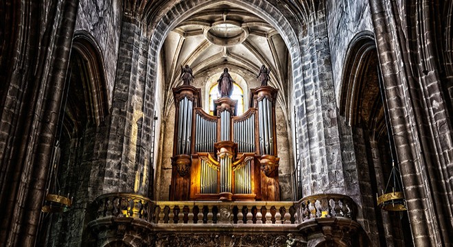 Notre Dame Katedrali’nin devasa orgu 4 yılda temizlenecek