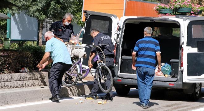 Otomobilin çarptığı 78 yaşındaki bisikletli, öldü