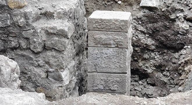 Otopark kazısında İmparator Hadrianus dönemi kalıntıları çıktı