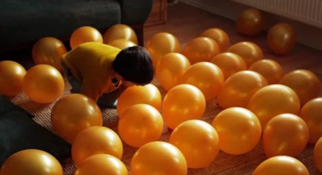 Oynadığı balonu kafasına geçiren çocuk boğuldu
