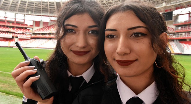 Özel güvenlik ikizler Damla ve Pınar ın hayali polis olmak