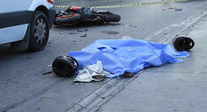 Özge nin öldüğü motosiklet kazası kamerada