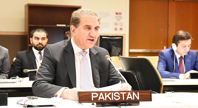 Pakistan Dışişleri Bakanı Kureyşi koronavirüse yakalandı