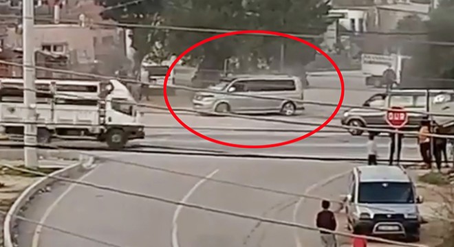 Panelvan minibüsle caddede drift yaptı
