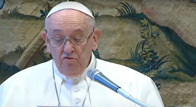 Papa dan bürokratlara  dedikodu yapmayın  uyarısı