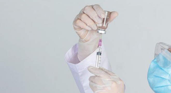 Pfizer/BionTech ve Moderna dan aşılara mutasyon testi