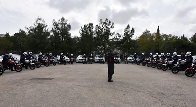 Polise motosiklet ve araç takviyesi