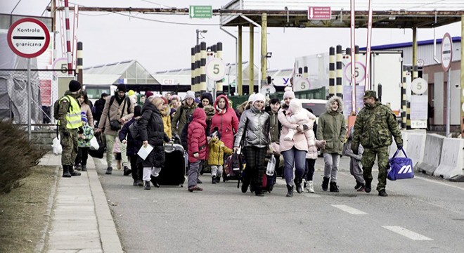 Polonya: 1 milyon 67 bin kişi sınırdan giriş yaptı