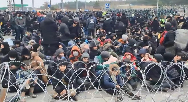 Polonya-Belarus sınırına sığınmacı akını sürüyor