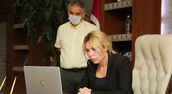 Rektör Özkan, koronavirüs tedavisi gören doktor ile görüştü