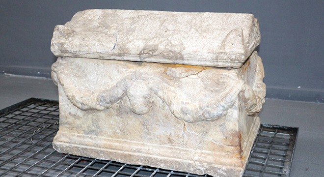 Roma dönemine ait bebek lahdi ele geçirildi