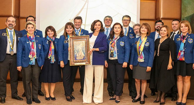 Rotary Meslek Hizmet Ödülü kadın kaptana