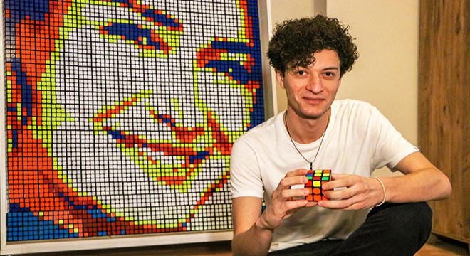 Rubik küpleri sanat eserine dönüştürüyor