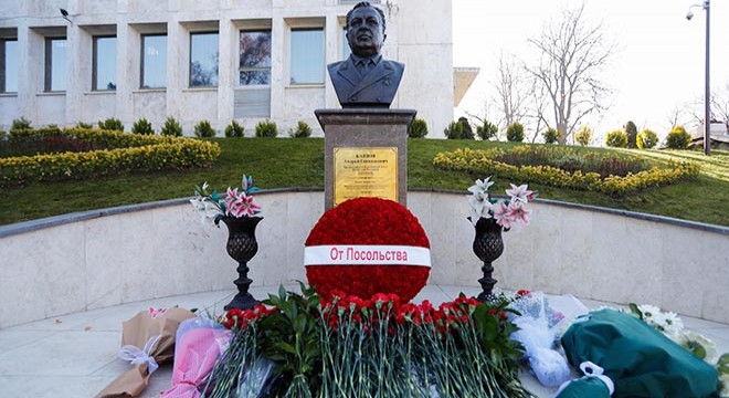 Rus büyükelçi Karlov, Ankara da anıldı