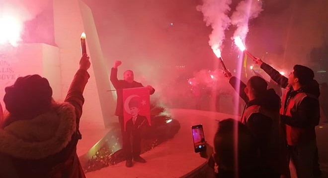Samsun da Atatürk Anıtına saldırı Silivri de protesto edildi