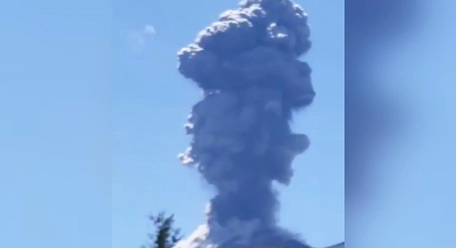 Şili’de yanardağda patlama