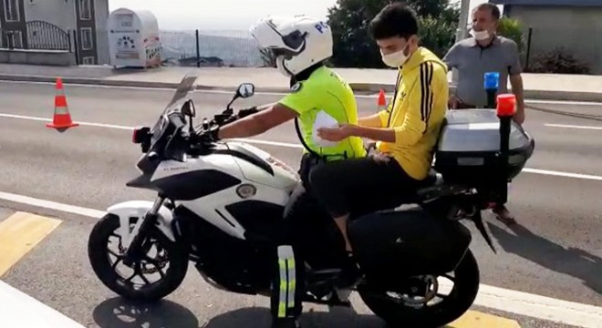 Sınava motosikletli polisler yetiştirdi