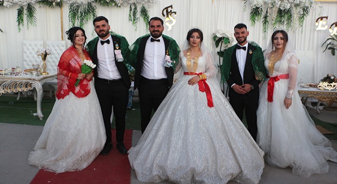 Şırnak’ta 3 kardeşe tek düğün