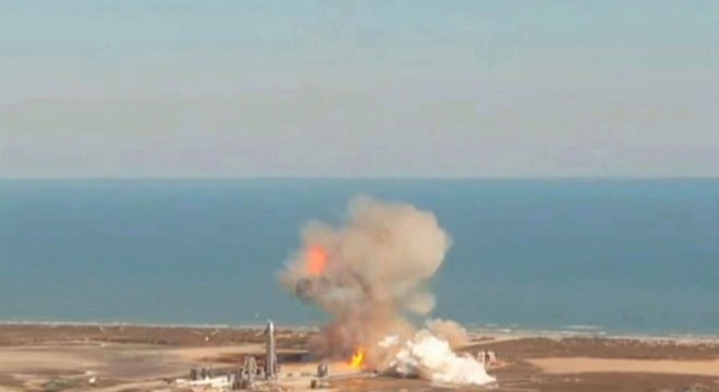 SpaceX’in Starship roketi iniş sırasında patladı
