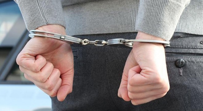 Suç içeren paylaşımlar yaptığı belirlenen 3 kişi tutuklandı