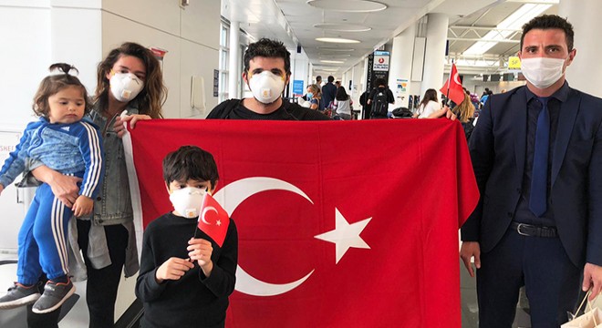 THY, ABD deki Türkler için Chicago dan tahliye uçuşu düzenledi