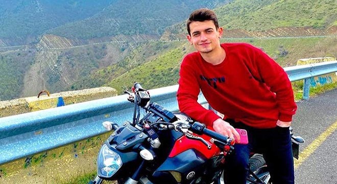 TIR a motosikletle çarpan Batuhan öldü