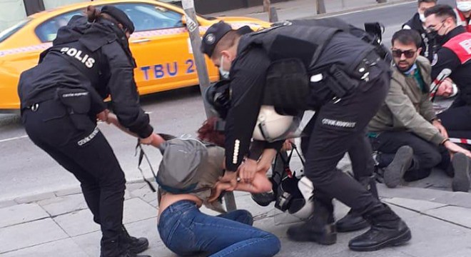 Taksim e yürümek isteyen gruptakiler gözaltına alındı