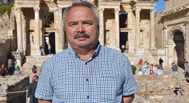 Tarih turizminin gözdesi Efes te pandeminin izleri siliniyor