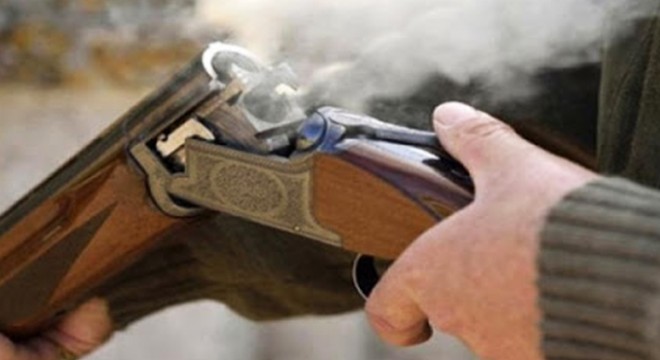 Tartıştığı mahalle halkına av tüfeğiyle ateş açtı: 5 yaralı