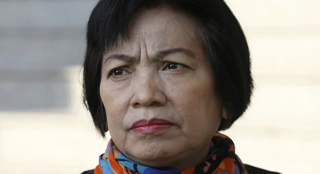 Tayland da kraliyeti eleştiren kadına 43 yıl hapis cezası