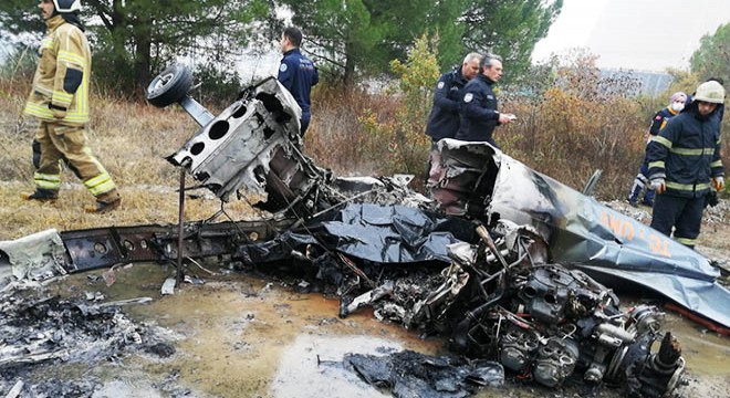 Tek motorlu uçak düştü: 2 ölü