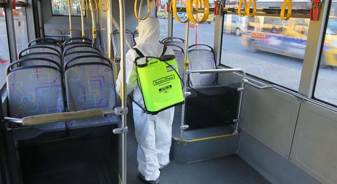 Toplu taşıma araçları dezenfekte ediliyor