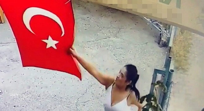 Türk bayrağını çöpe atan kadın adliyeye sevk edildi