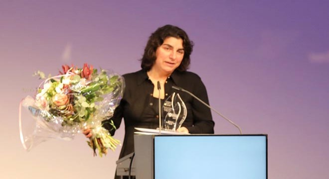 Türk doktor Almanya’da Yılın Doktoru ödülünü aldı