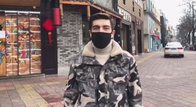 Türk öğretmen, Çin sokaklarında son durumu anlattı